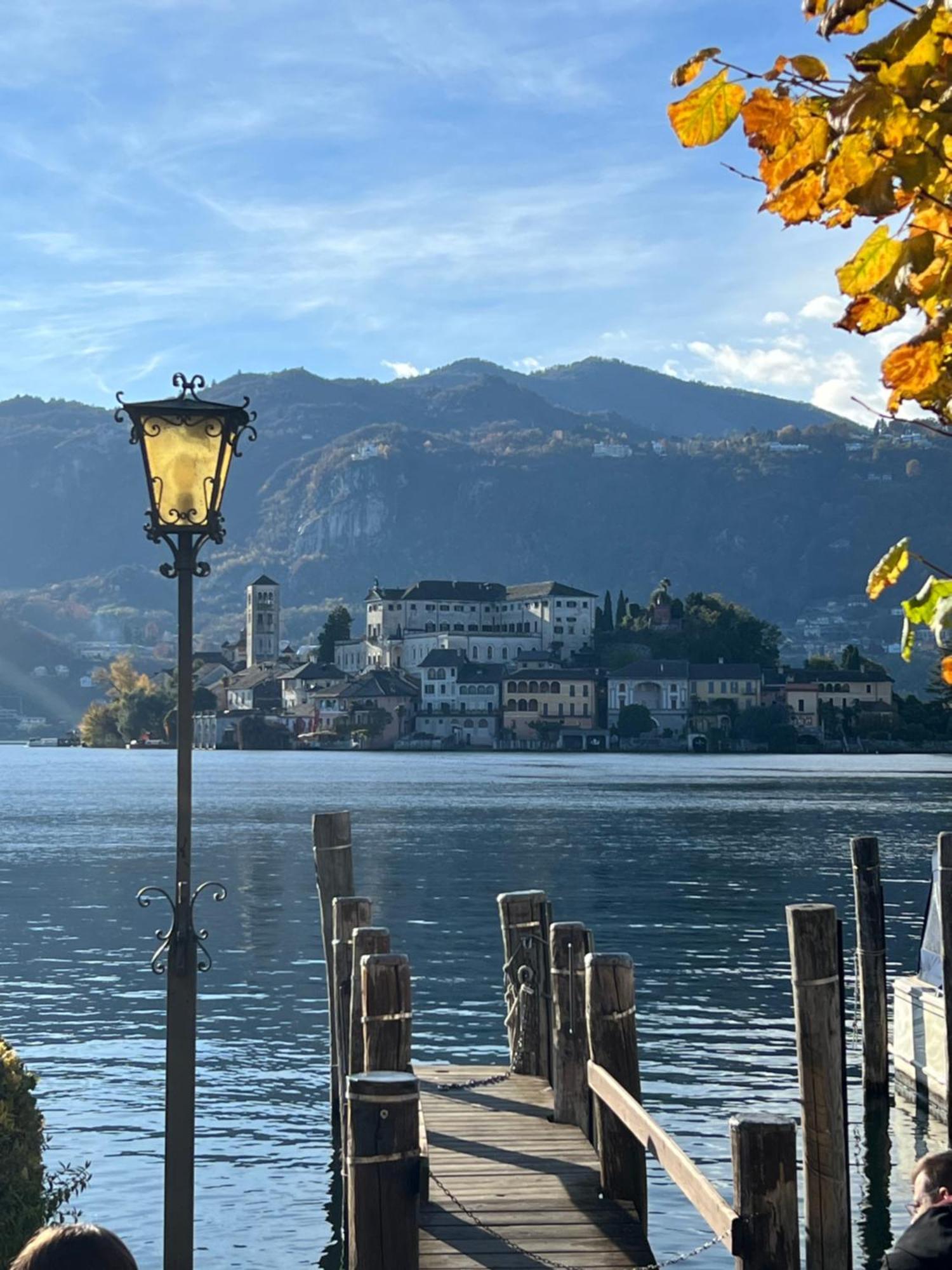 Residenza San Rocco "Suite Sul Lago" أورتا سان جوليو المظهر الخارجي الصورة